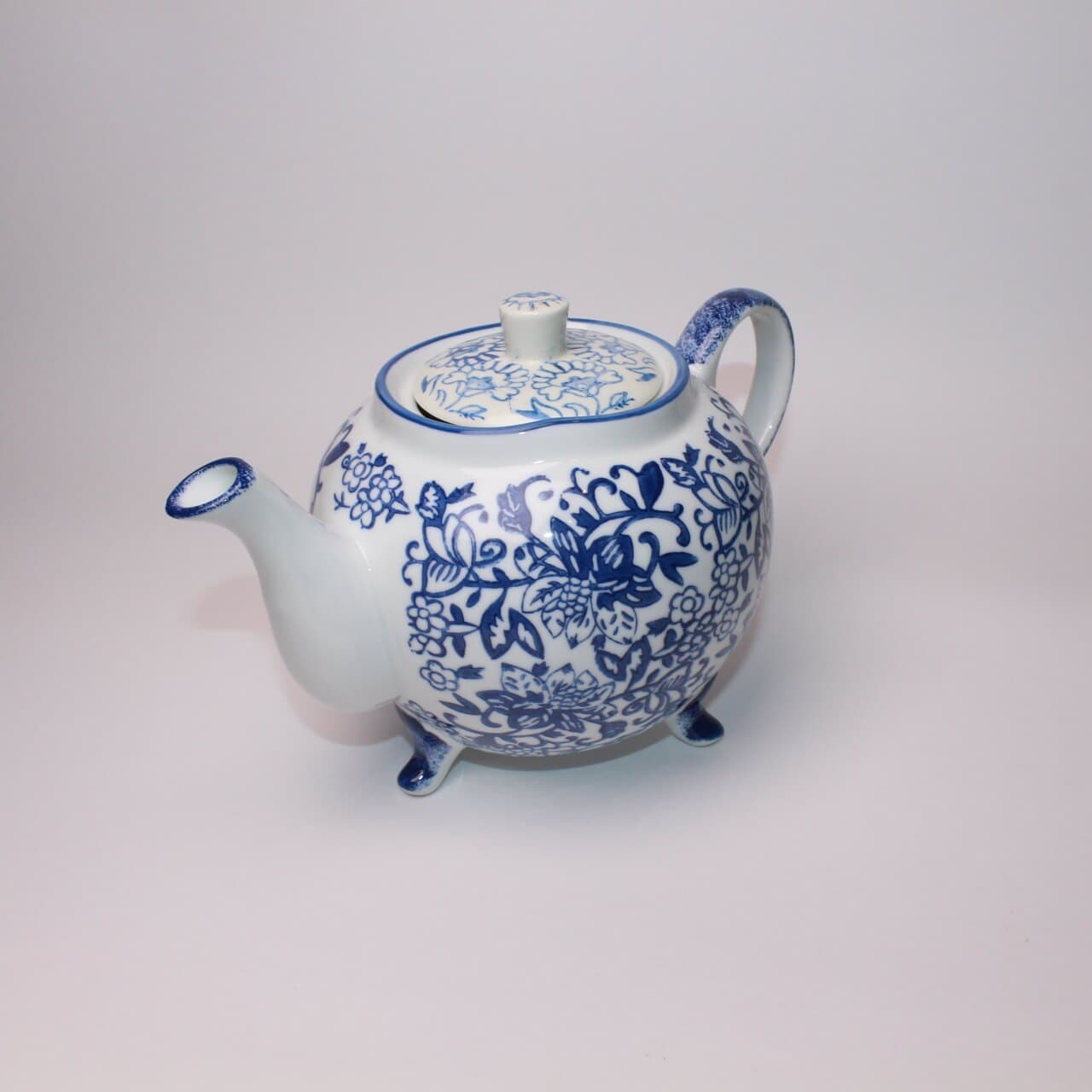 Footed Porcelain Teapot With Floral Blue & White Pattern