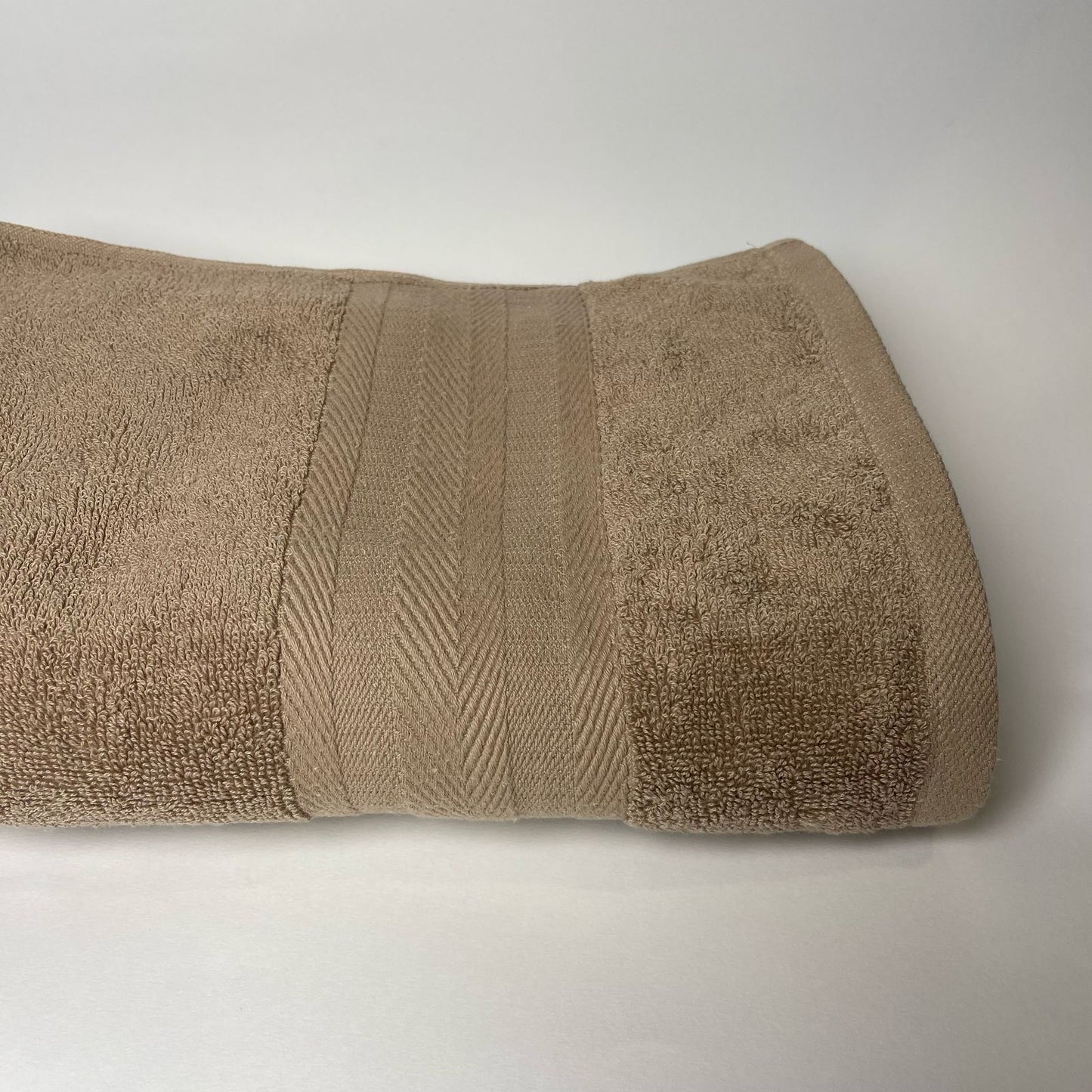 Cotton Oversized Bath Towel Soft and Highly Absorbent Quick Dry Towels for Bathroom Spa Hotel 140 CM X 60 CM 1 Piece